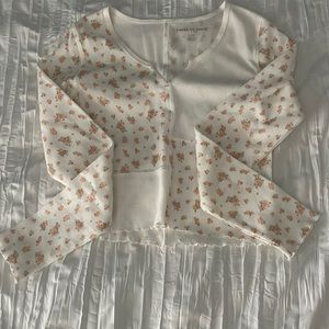 American Eagle crop top